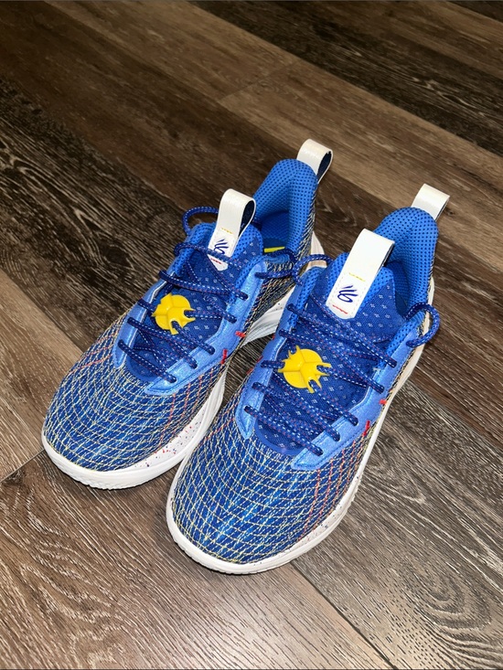 Under Armour Other - Under Armour Curry Flow 10 basketball shoes